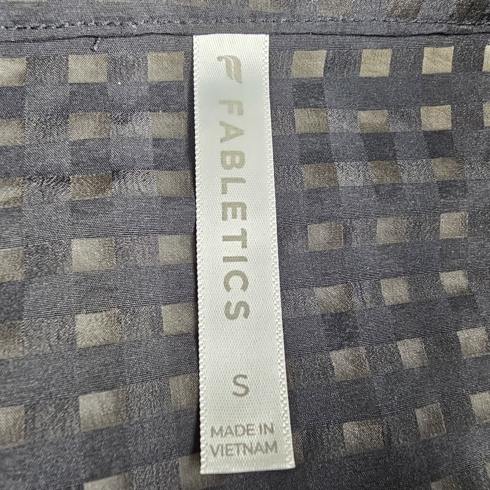 Fabletics Cleo Performance Lightweight Zip Up Jac… - image 4